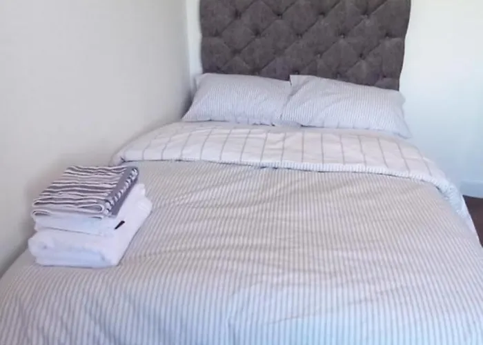 Neat And Peaceful Double Room